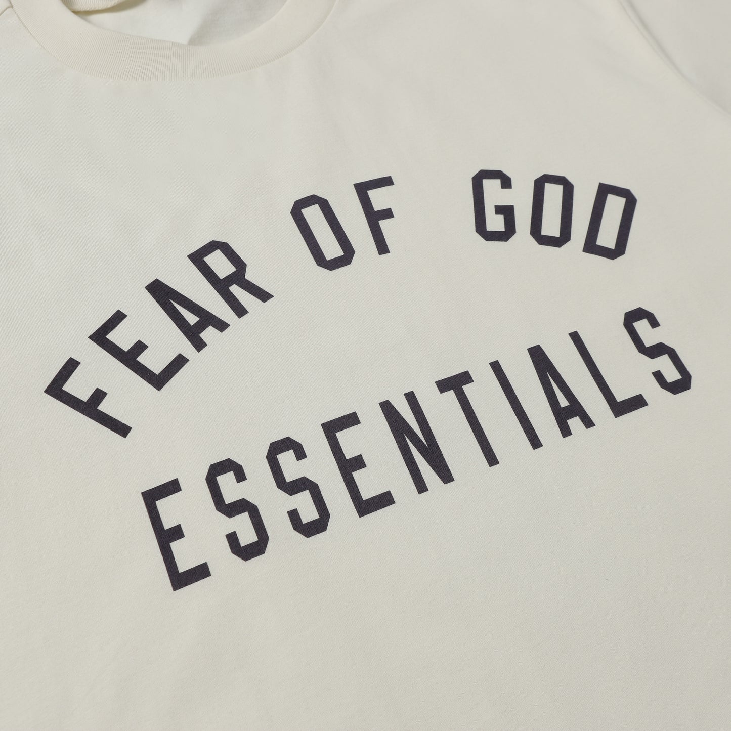 Essentials FOG white