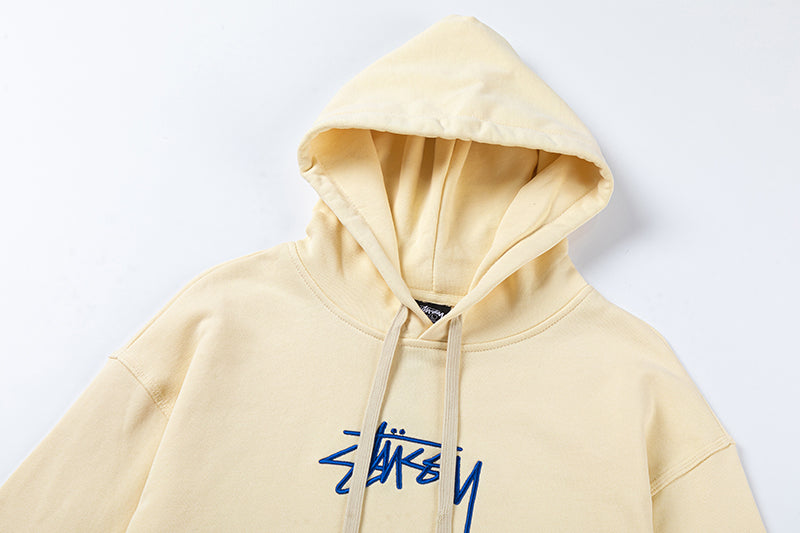 Stüssy beige hoodie